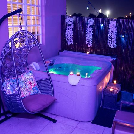 Private Jacuzzi Oasis With Mountain Views And Free Parking Appartement Ponce Buitenkant foto