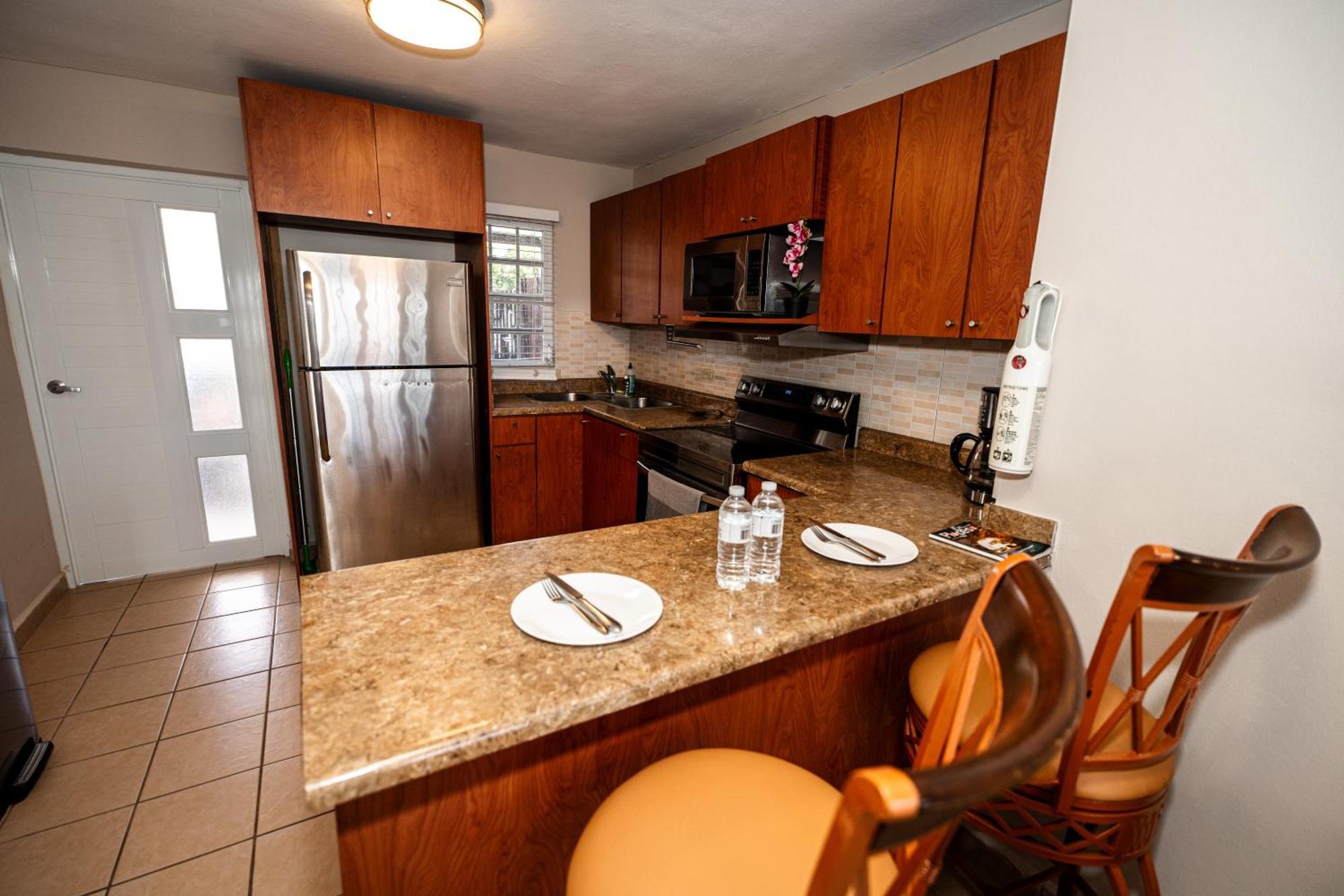 Private Jacuzzi Oasis With Mountain Views And Free Parking Appartement Ponce Buitenkant foto